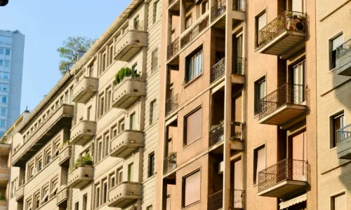 Жить рядом с парком: как «зелёный сосед» влияет на качество жизни и цену квартиры